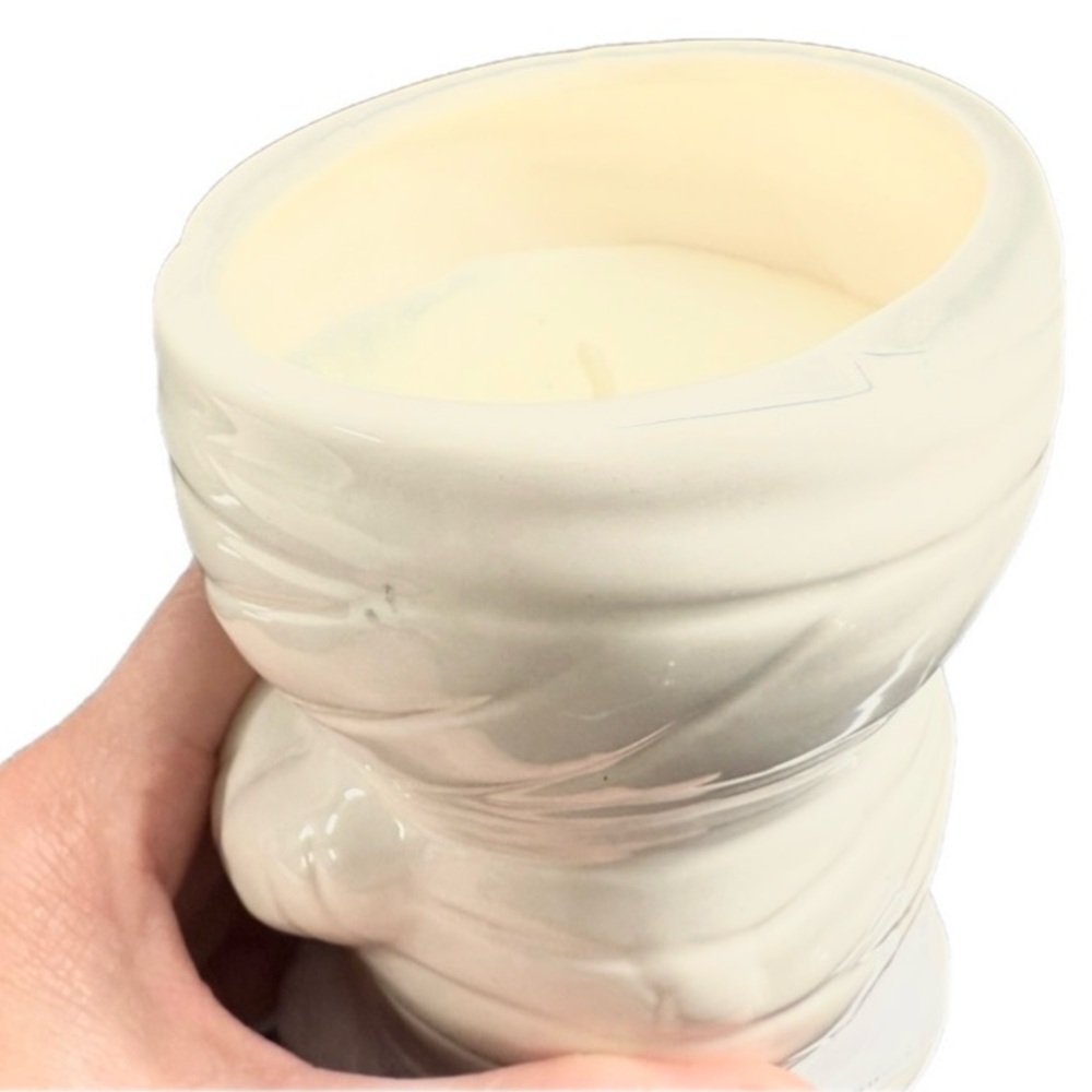 NEW! DW Home “Caramel Pumpkin” Mummy Shaped Decorative Candle 11.2 Oz. - Picture 4 of 8